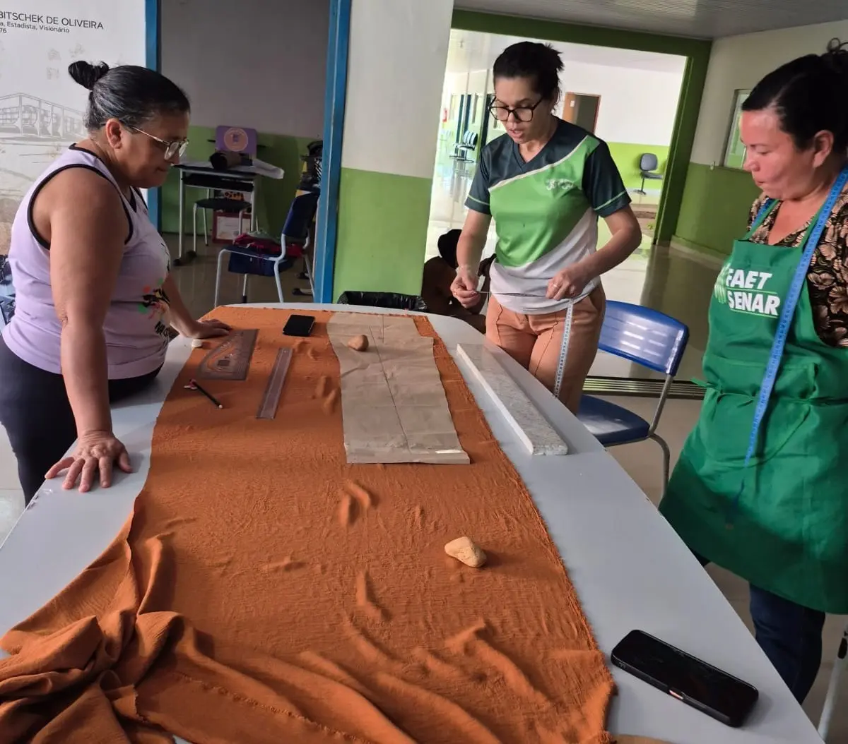 Lajeado oferece curso gratuito de Trabalhador em Corte e Costura